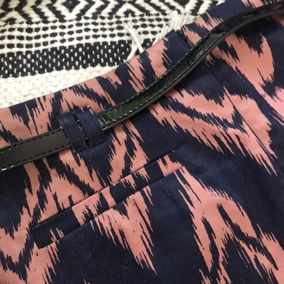 Navy and mauve skirt with patent leather belt - Picture 3 of 4